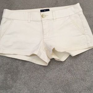American Eagle size 6 Ladies  Shorts